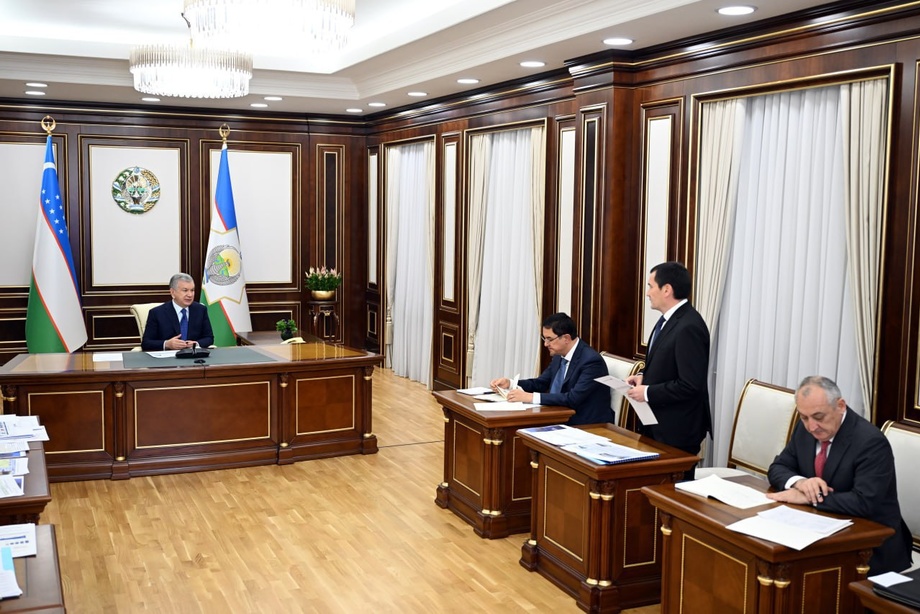 Темирйўлда йўловчи ташиш ҳажми камида икки баробар оширилади