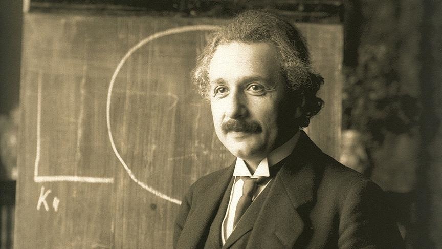 Эйнштейн ирқчи бўлганми?