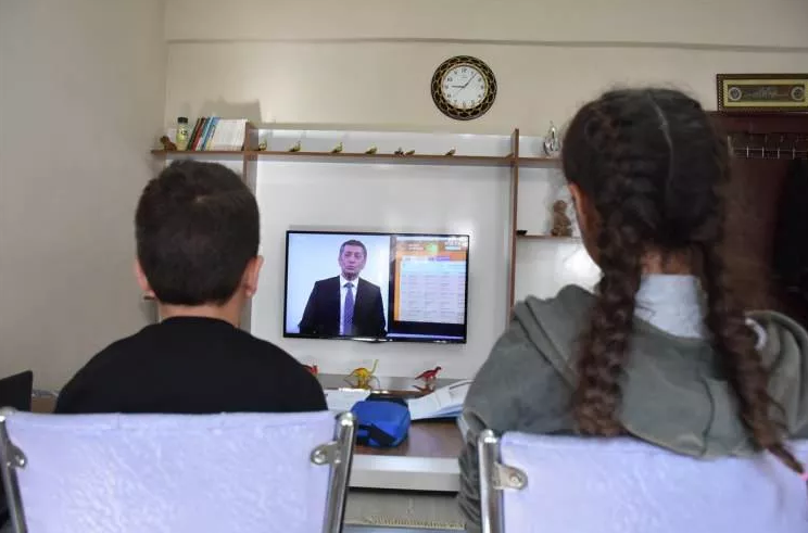 Jarima emas, ko‘mak kerak. Koronavirus sharoitida xorijiy mamlakatlar ta’lim sohasida nimalar qilmoqda? (davomi)