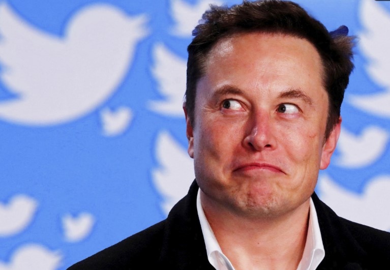 Twitter Илон Маскни судга беради