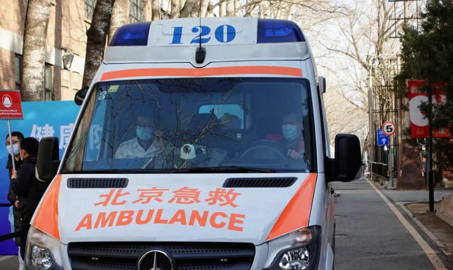 В Китае поезд насмерть сбил девять человек