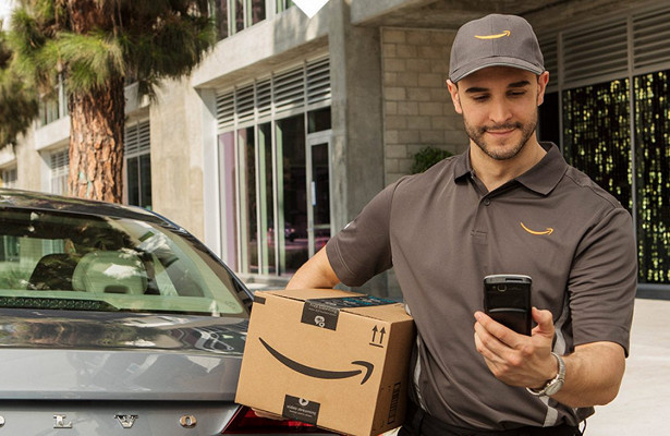 «Amazon» будет доставлять покупки прямо в багажник вашего автомобиля