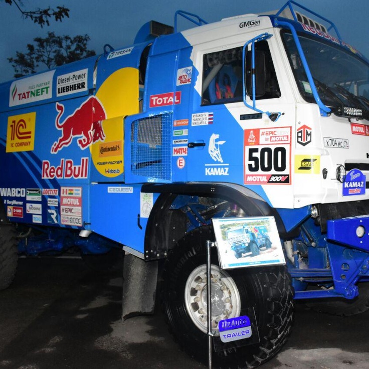 Yosh yigitlarning yoqimli jinsiy aloqasi Sohilda bir dostimga erkalayotganim videosi