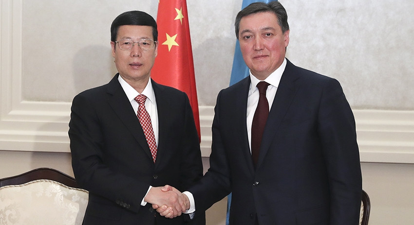Правительство Казахстана временно возглавил Аскар Мамин