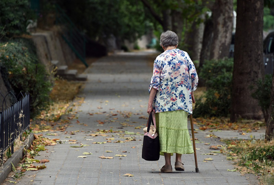 90-летнюю челябинскую пенсионерку поймали на продаже героина