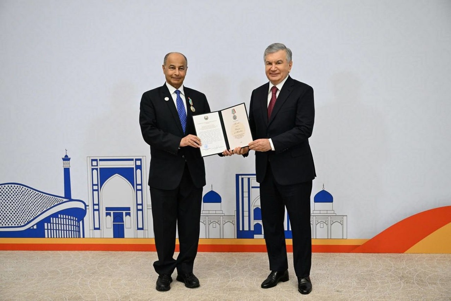 Prezident Osiyo Olimpiya kengashi bosh direktorini mukofotladi